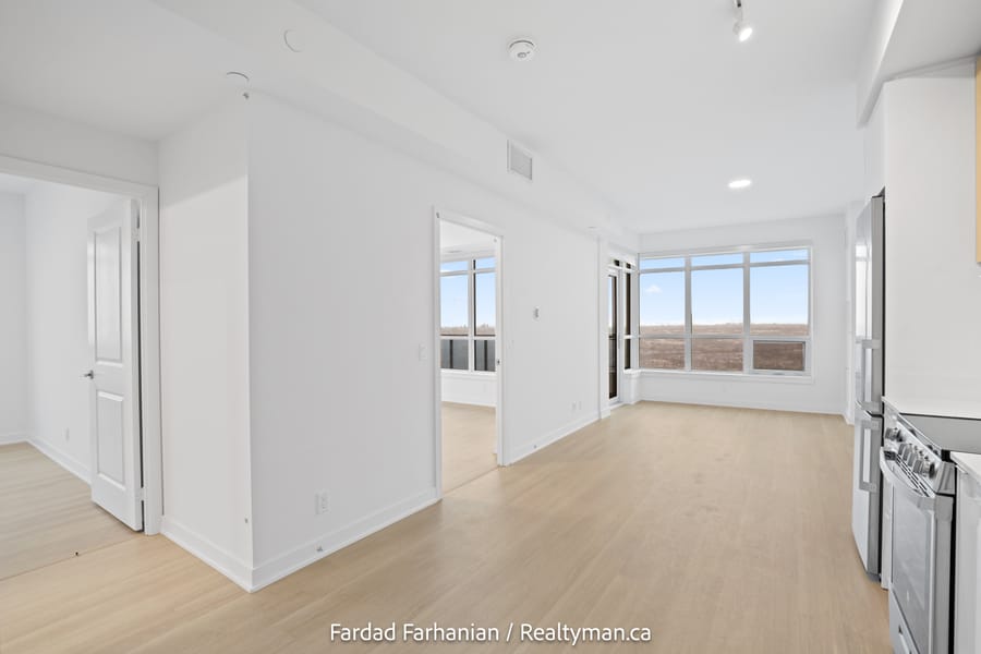 30 Upper Mall Way #3002, Vaughan (Brownridge), Ontario, L4J 0L7, photo 3