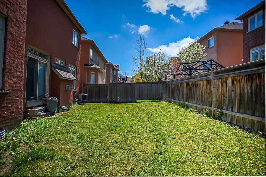 10 Piedmont Dr, Vaughan (Patterson), Ontario, L4J 8X8, photo 3