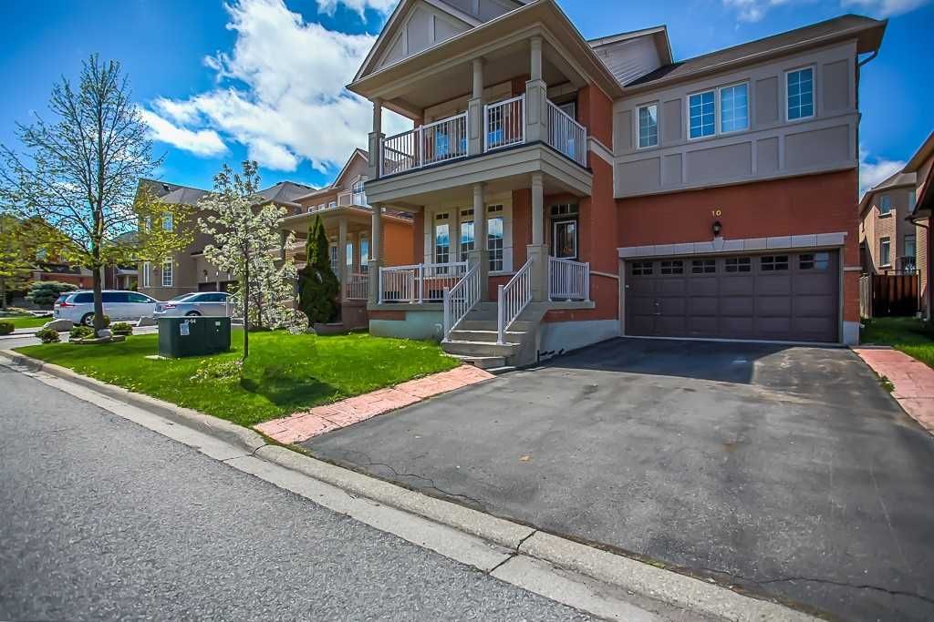 10 Piedmont Dr, Vaughan (Patterson), Ontario, L4J 8X8