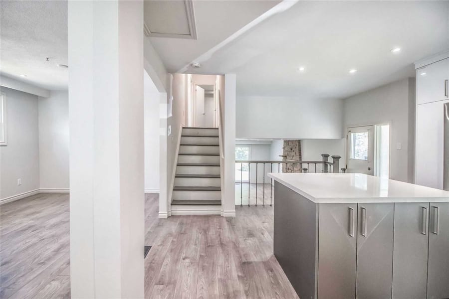 98 Garden Ave, Richmond Hill (South Richvale), Ontario, L4C 6M1, photo 3