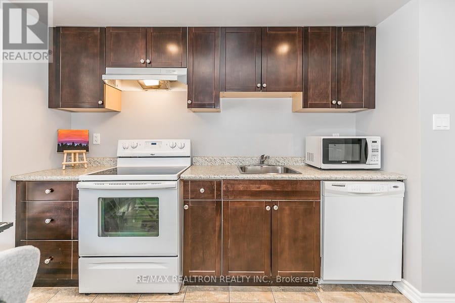 75 Aishford Road, Bradford West Gwillimbury, Ontario, L3Z 3H9, photo 5